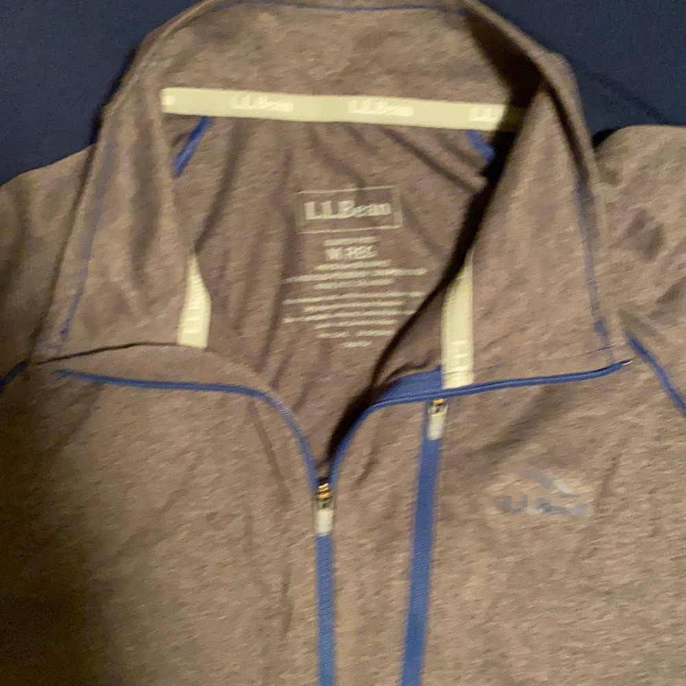 Medium Regular LL Bean long sleeve half zip